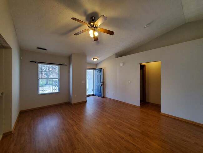 Foto del edificio - 1803 Canopy Ln