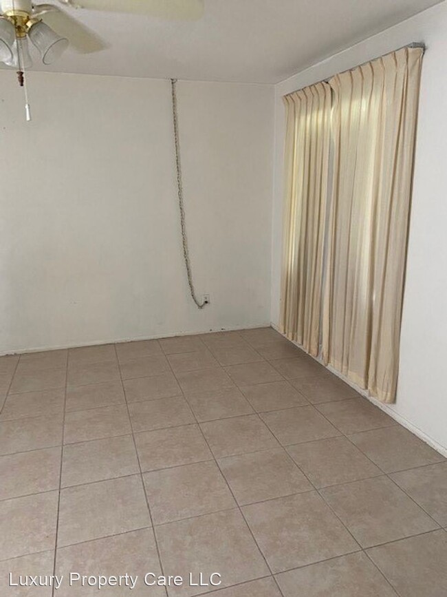 Building Photo - 4 br, 2 bath House - 4006 Avenue O