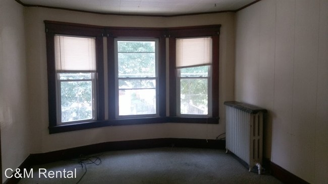 Building Photo - 254 Benzinger St