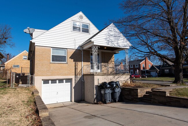 Building Photo - 3071 Neisel Ave