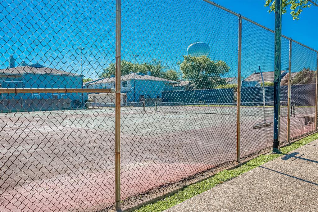Building Photo - 2379 Briarwest Blvd