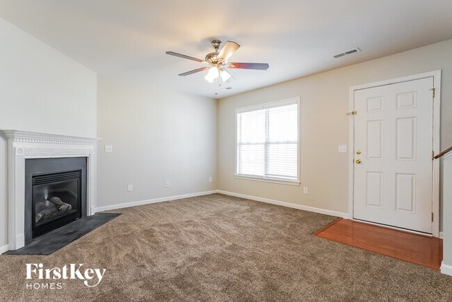 Building Photo - 5952 Bluestem Cir