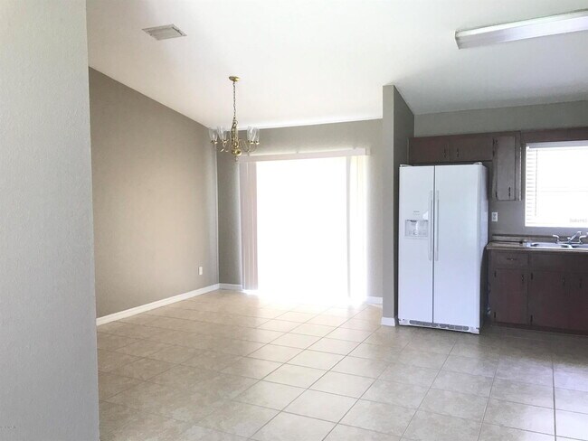 Foto del edificio - 15120 SW 29th Av Rd