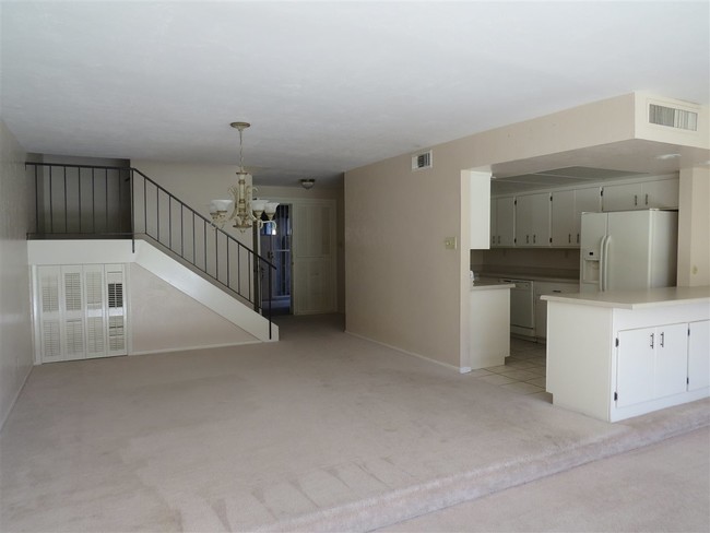 Building Photo - 1440 E Laguna Pl