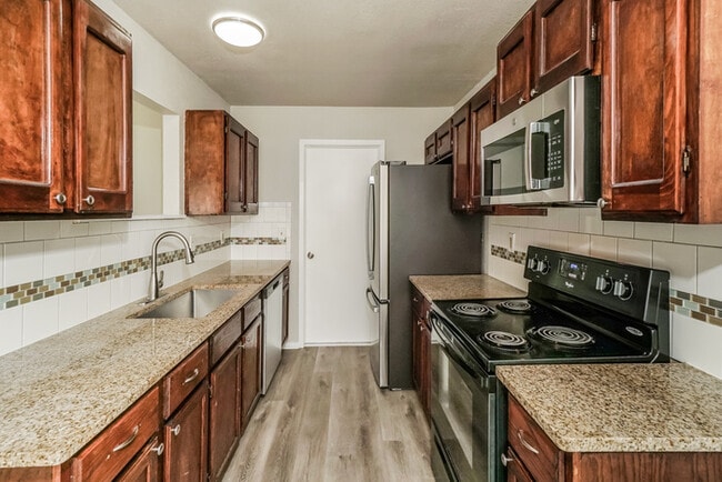 Foto del edificio - 1070 Hickory Trail St
