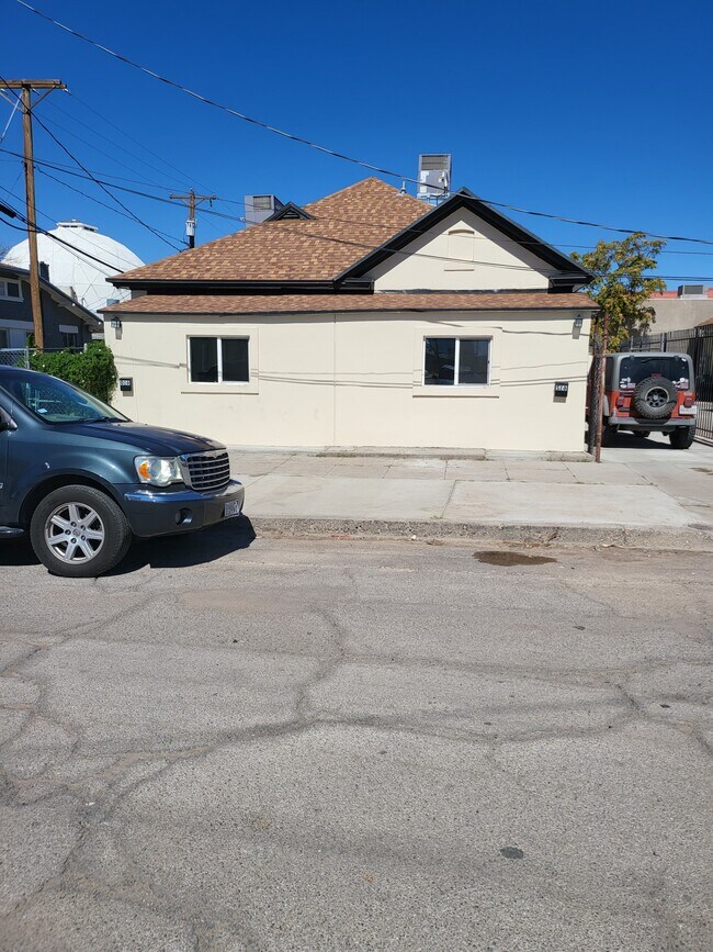Building Photo - 612 Ange St