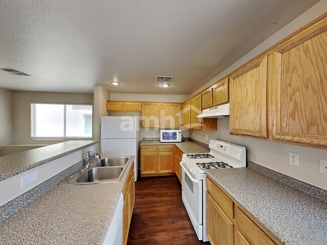 Foto del edificio - 7280 Mosaic Terrace St