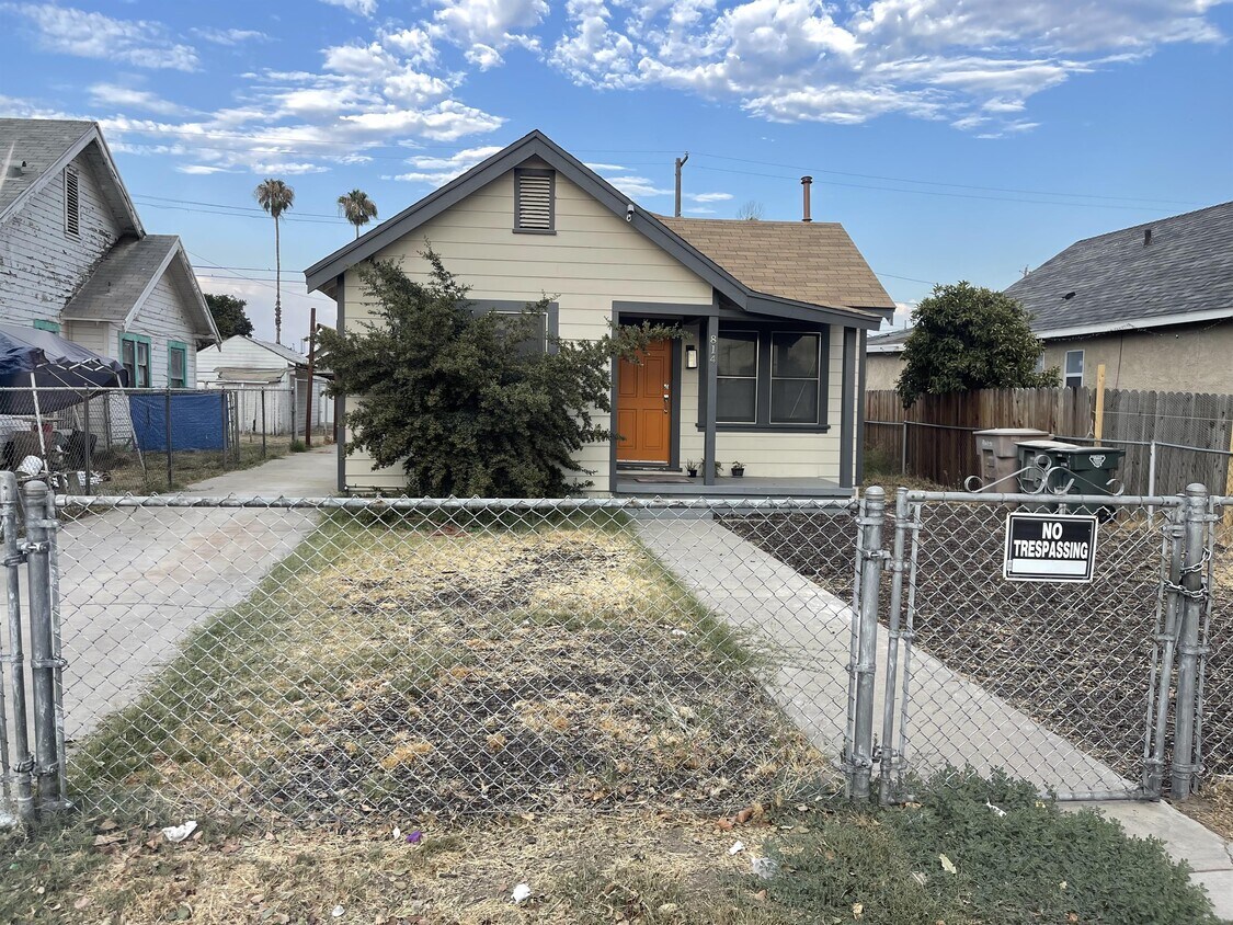 Primary Photo - 814 P St
