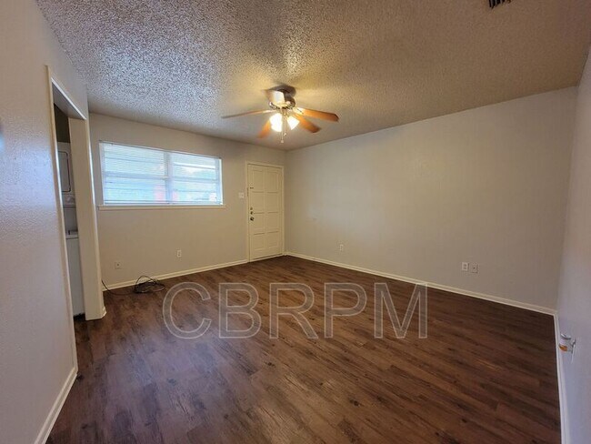 Building Photo - 7303 Avenue X