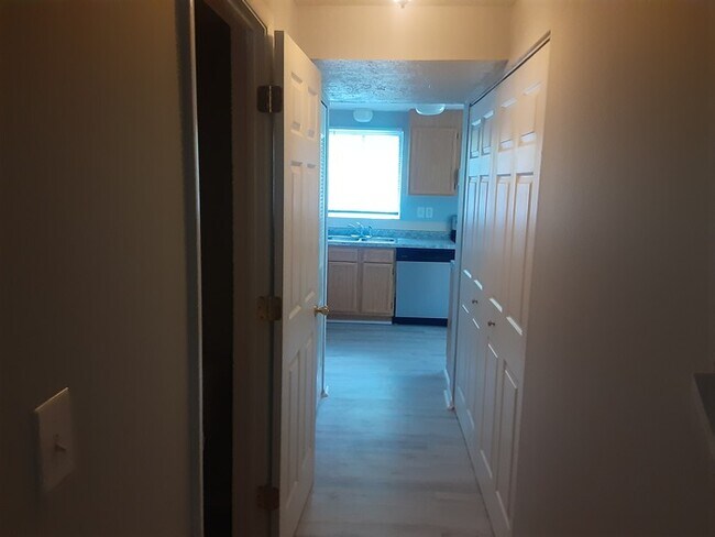 Building Photo - 11332 Dunshire Dr