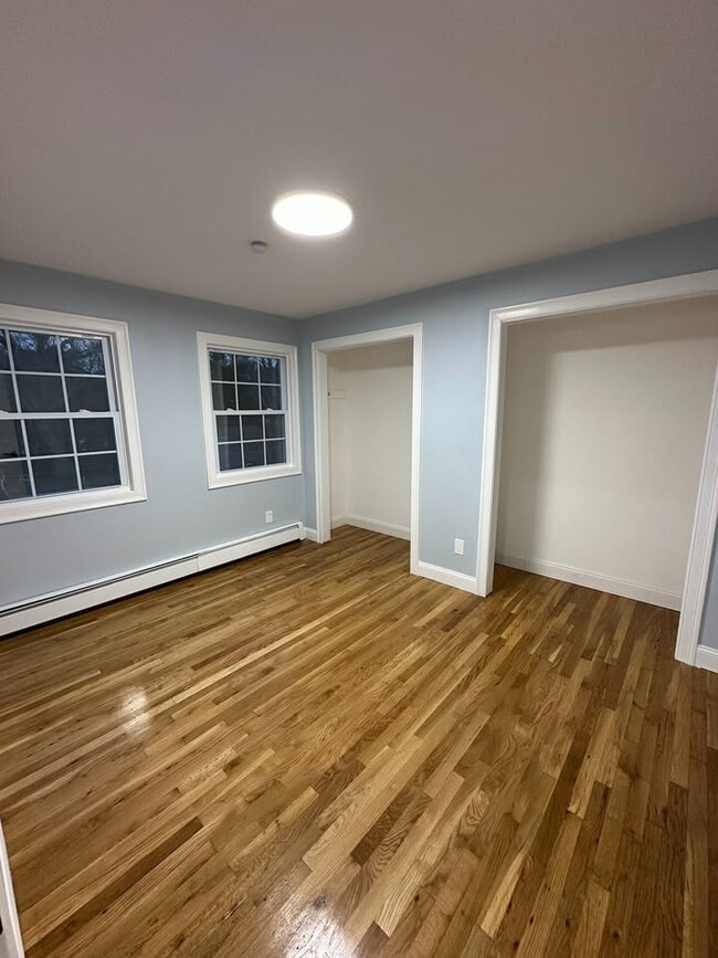 Foto del edificio - 202 Crystal Brook Hollow Rd