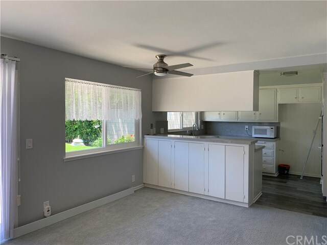 Building Photo - 2101 Aralia St