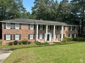 Building Photo - 725 Montague Rd