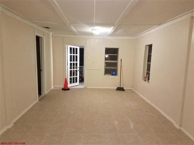 Foto del edificio - 611 N Lakewood Ave