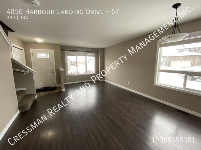 Photo du bâtiment - 3 bed, 1 bath townhouse harbour landing