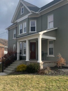 Building Photo - 403 E Penn St
