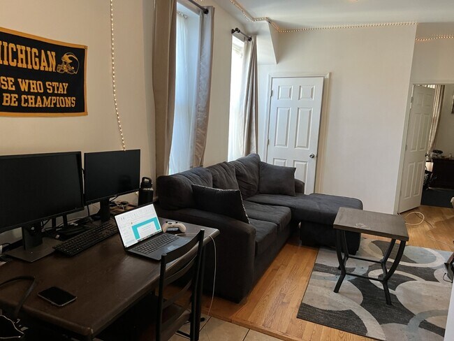 Foto del edificio - 946 W Concord Pl