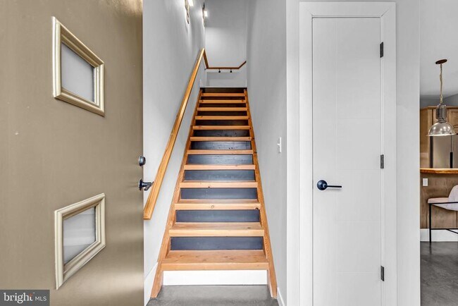 Foto del edificio - 10 McCready's Alley