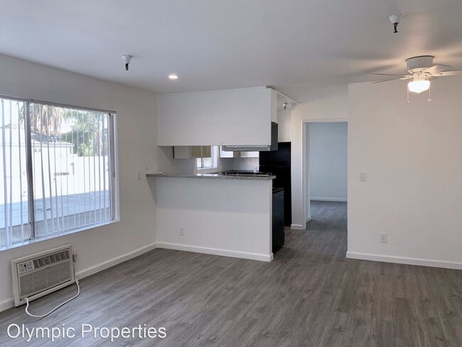 Building Photo - 3746 Mentone Ave