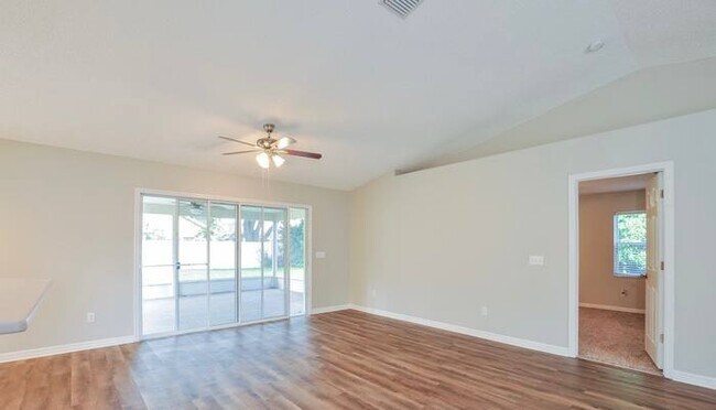 Building Photo - 6 Wild Oak Pl