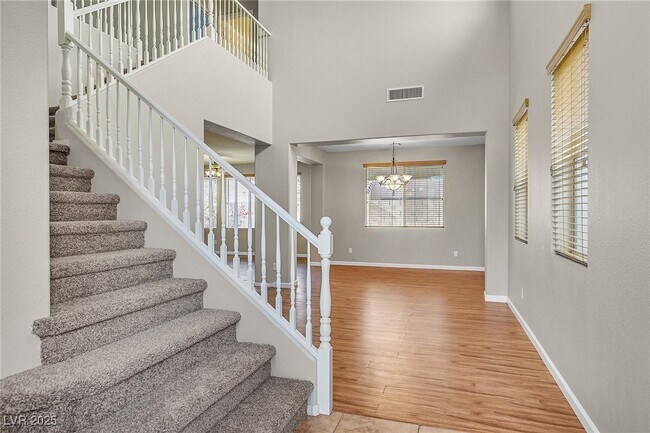 Building Photo - 6160 Sugartree Ave