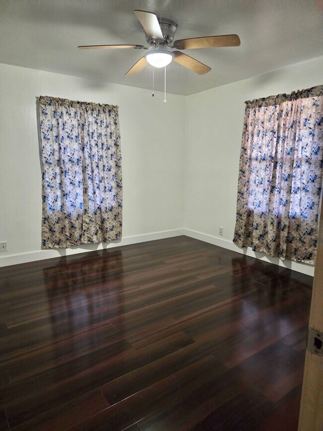 Foto del edificio - 3527 Rosedale St