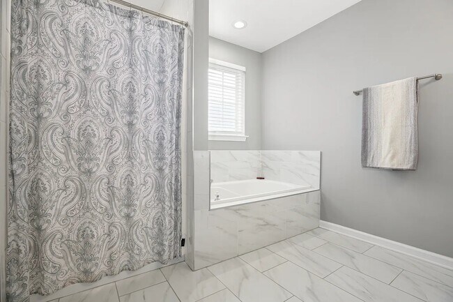 Foto del edificio - 7206 Finch Ln