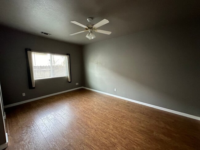 Building Photo - 3295 Rivermont St