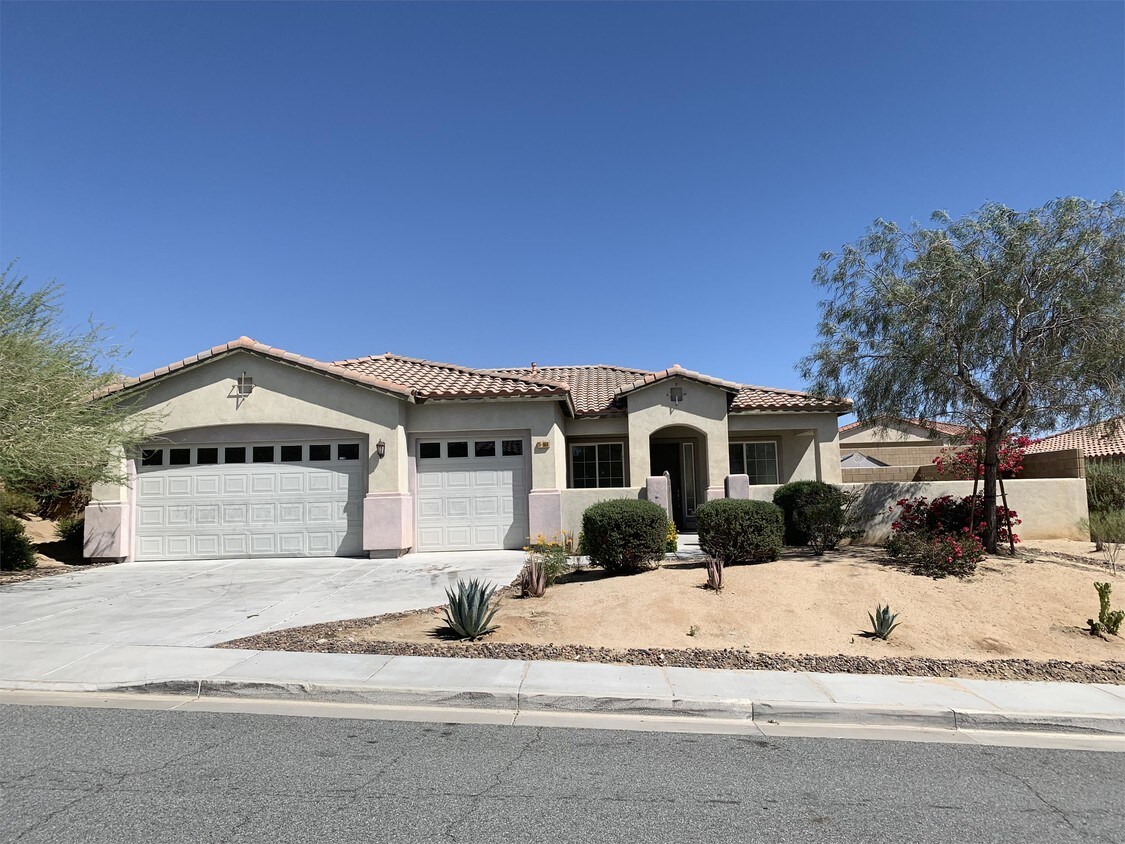 11668 Pomelo Dr, Desert Hot Springs, CA 92240 - House Rental in Desert ...