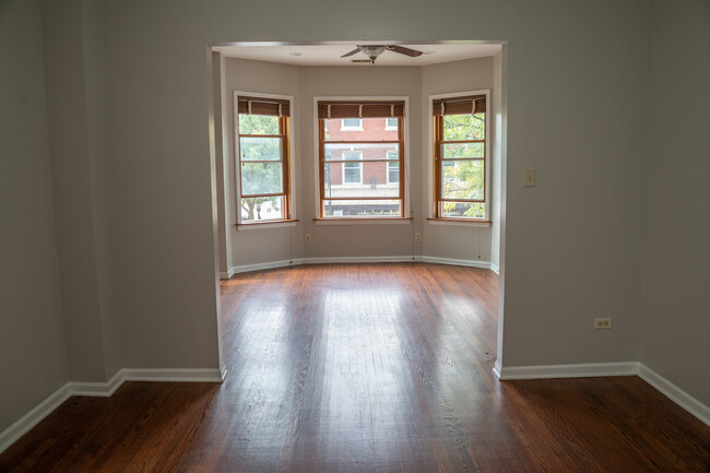Foto del edificio - 7501 Madison St