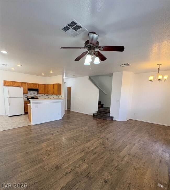 Foto del edificio - 6064 Nestled Foot St