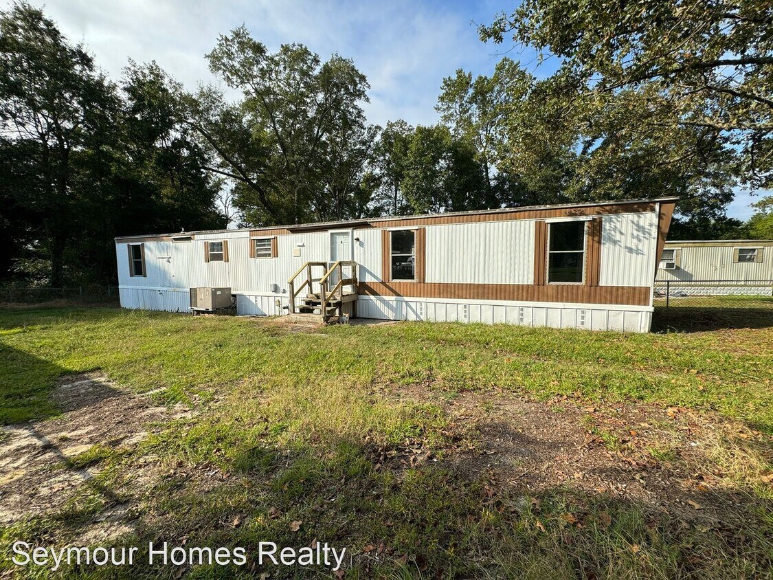 Primary Photo - 3 br, 2 bath House - 143 C.G.'s Circle