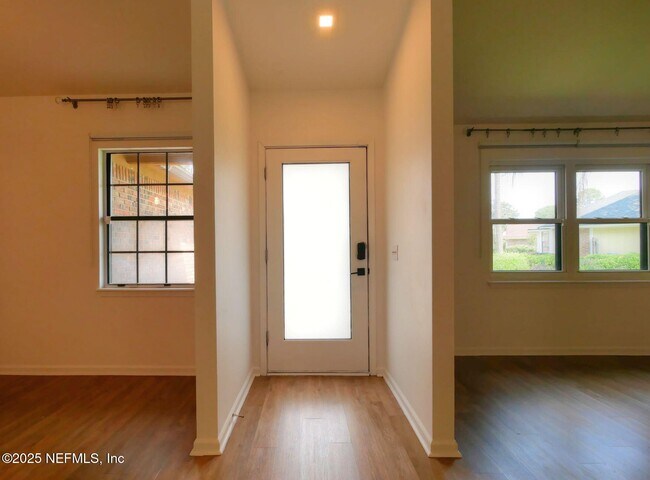 Foto del edificio - 231 Otterwood Ct