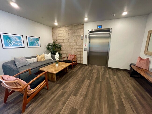 Foto del edificio - AVAILABLE MID-JUNE! BRAND NEW 1-Bedroom in...