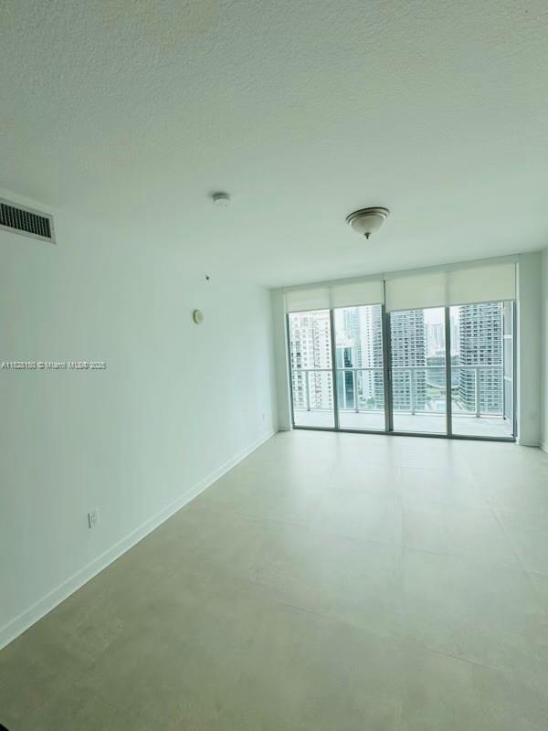Foto del edificio - 1111 SW 1st Ave