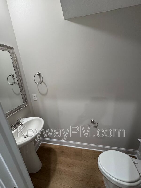 Foto del edificio - 3045 Venetian Dr