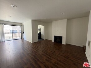 Building Photo - 1337 N Sierra Bonita Ave