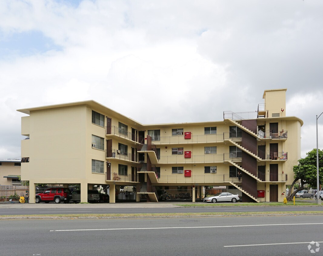 Primary Photo - 2386 Kapiolani Blvd