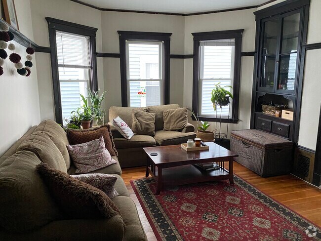 Building Photo - 54 Tremont St