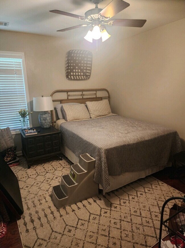 Foto del edificio - 1407 Princeton Dr