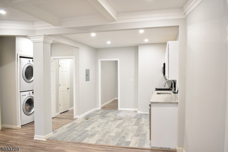 Foto principal - 447 Avon Ave