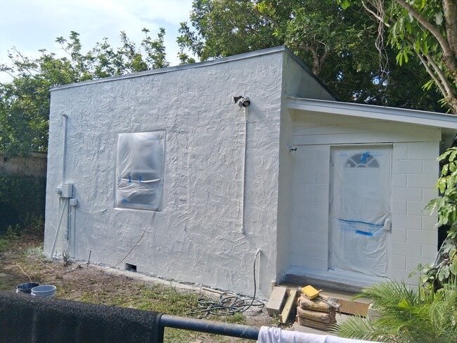 Building Photo - 720 Texas Ct
