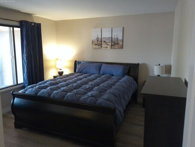 Building Photo - WInter  Rental Availavble Sept - April 2026