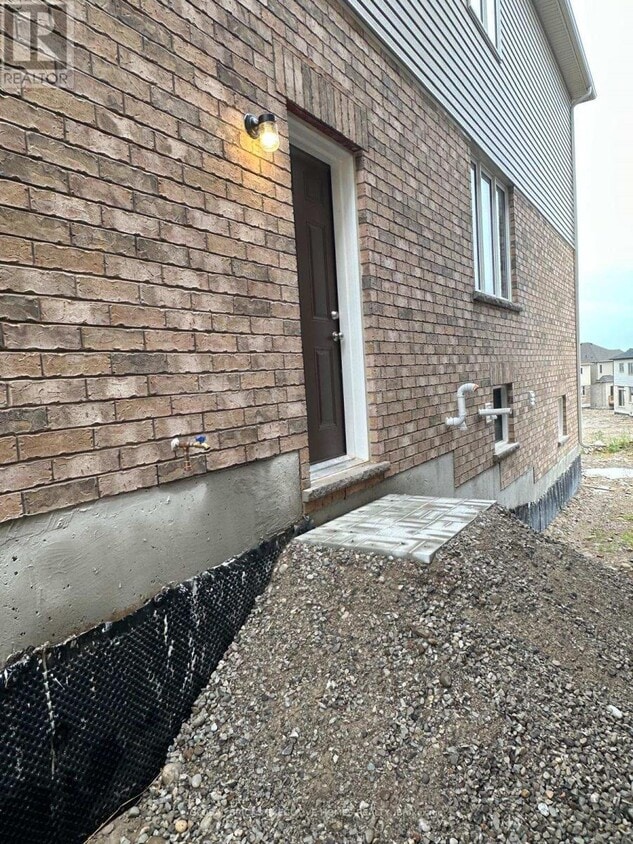 Building Photo - 50 Postill St
