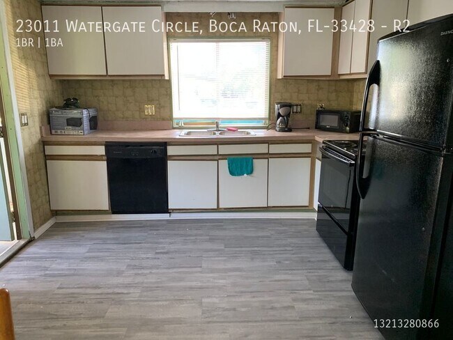 Foto del edificio - 23011 Watergate Cir