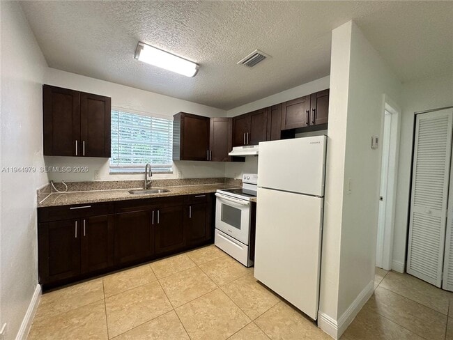 Foto del edificio - 2900 NE 17th Ave