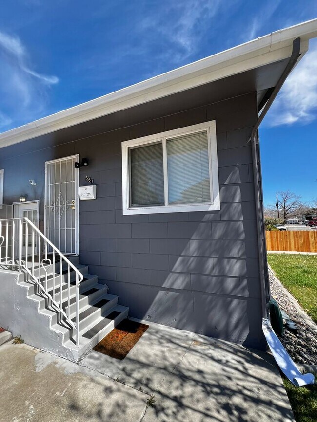 Building Photo - 561 Claremont Street Unit B - Your new hom...
