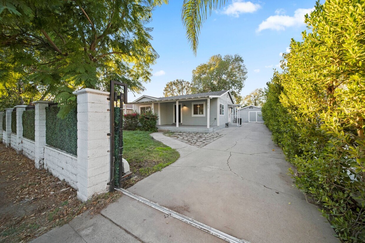 Foto principal - 15105 Nurmi St