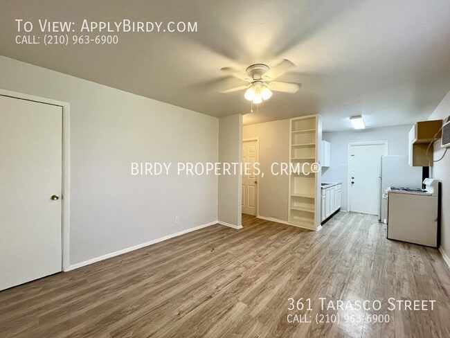 Building Photo - Charming 2 Bed Duplex in San Antonio - Per...