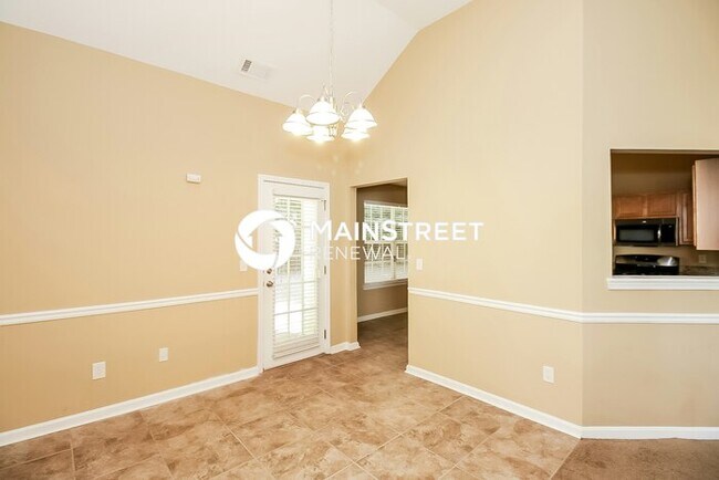 Foto del edificio - 3 Bedroom Pet-Friendly Home in Fayettevill...